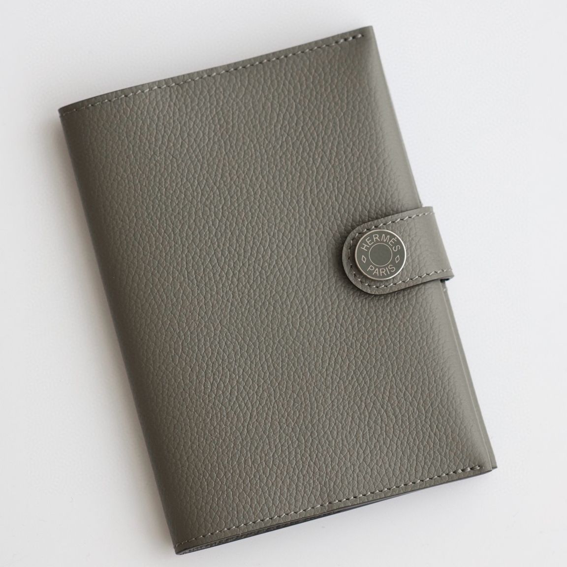Hermes R.M.S Passport Holder in Gris Meyer Evercolor Calfskin