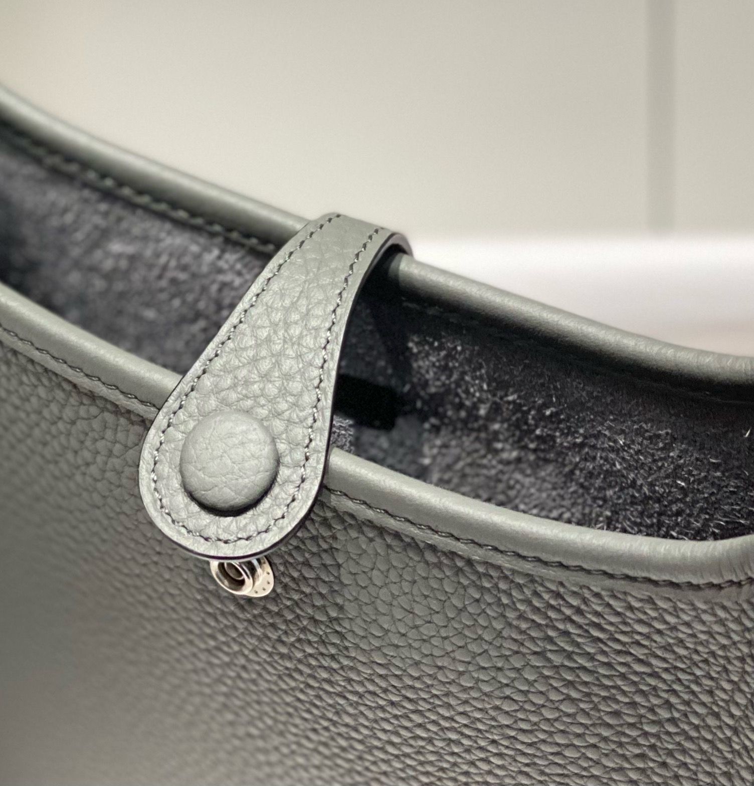 Hermes Evelyne III TPM Bag In Gris Meyer Clemence Leather - Image 9