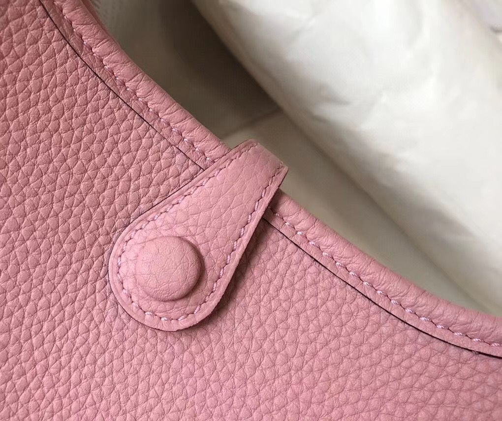 Hermes Evelyne III TPM Bag In Pink Clemence Leather - Image 8