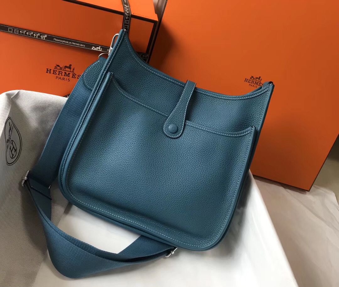 Hermes Evelyne III 29 PM Bag In Blue Jean Clemence Leather - Image 9