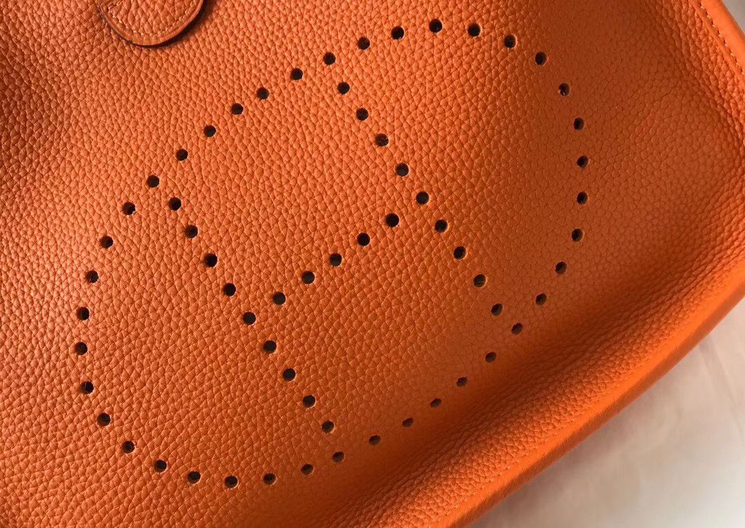 Hermes Evelyne III 29 PM Bag In Orange Clemence Leather - Image 8
