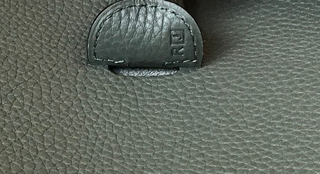 Hermes Evelyne III 29 PM Bag In Vert Amande Clemence Leather - Image 8