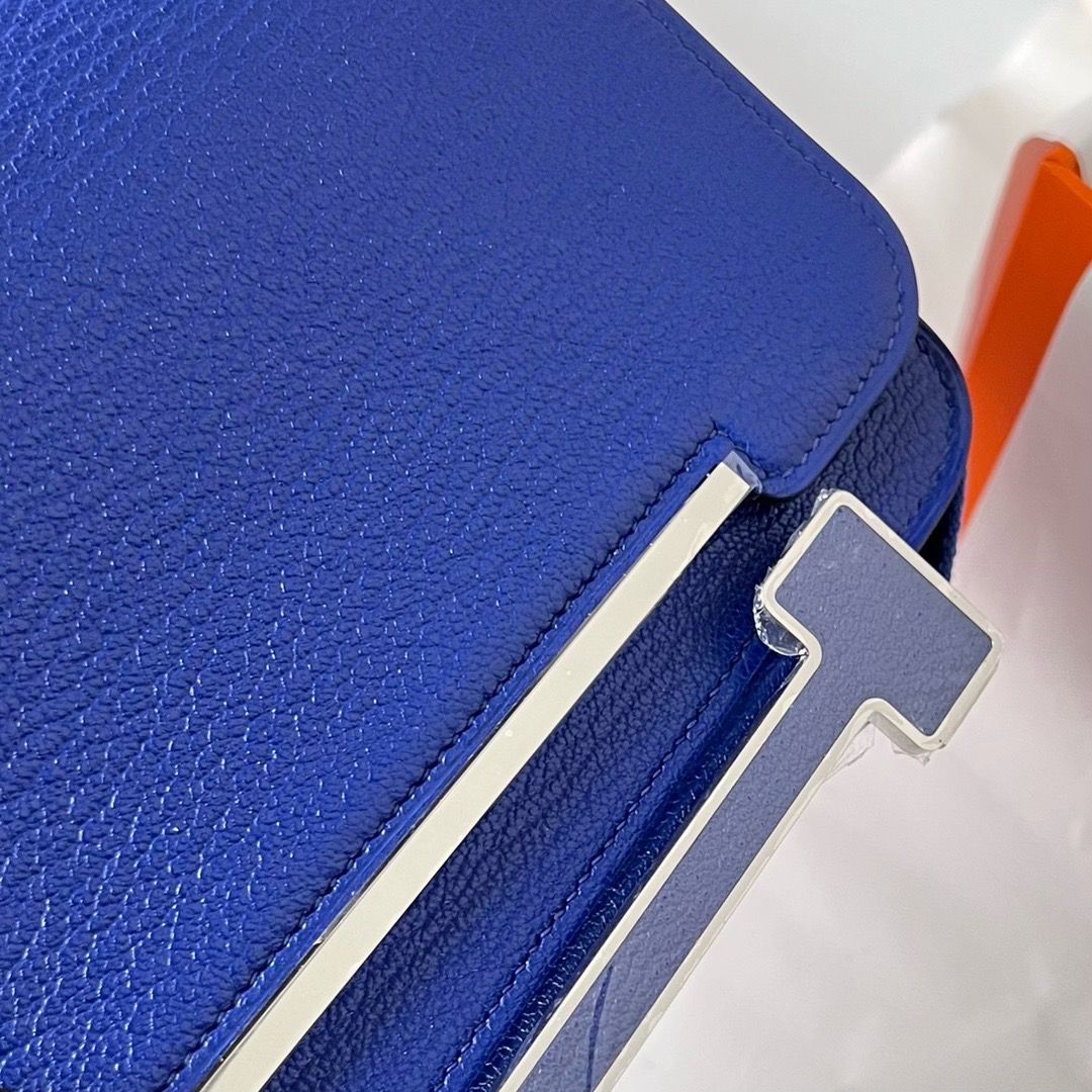 Hermes Geta Handmade Bag In Blue Electric Chevre Mysore Leather - Image 4