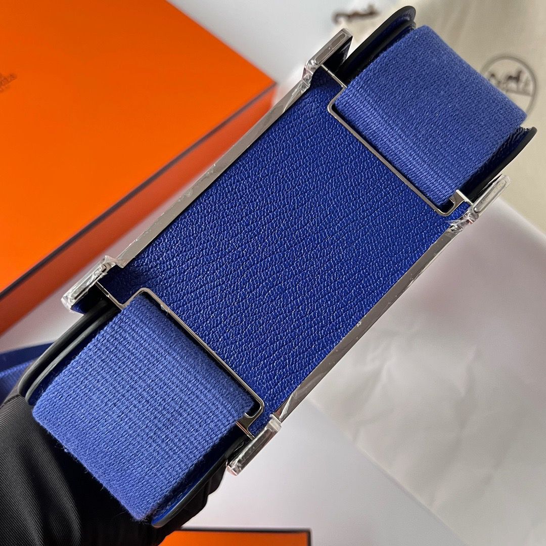 Hermes Geta Handmade Bag In Blue Electric Chevre Mysore Leather - Image 6