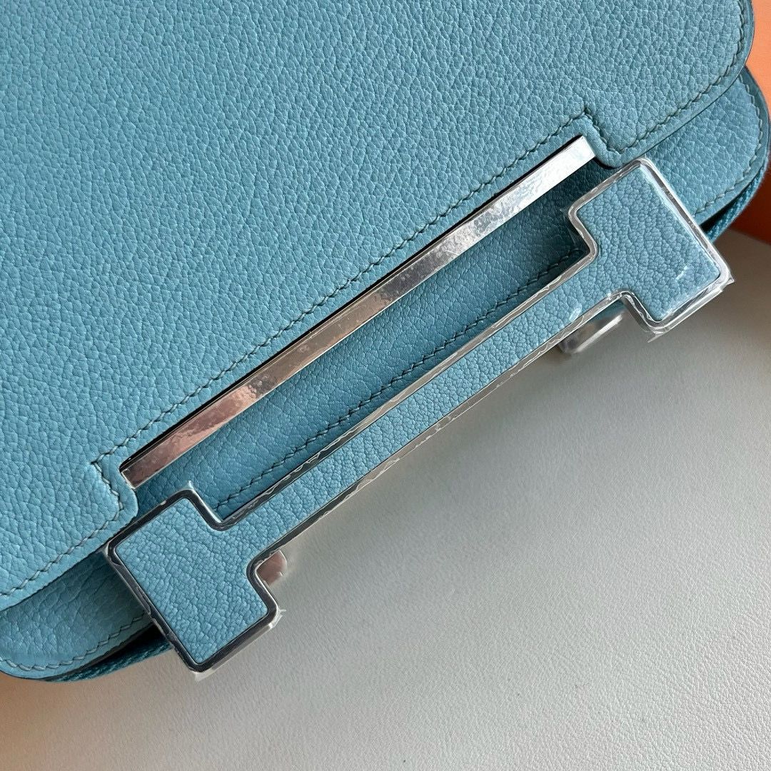 Hermes Geta Handmade Bag in Blue Jean Chevre Mysore Leather - Image 3