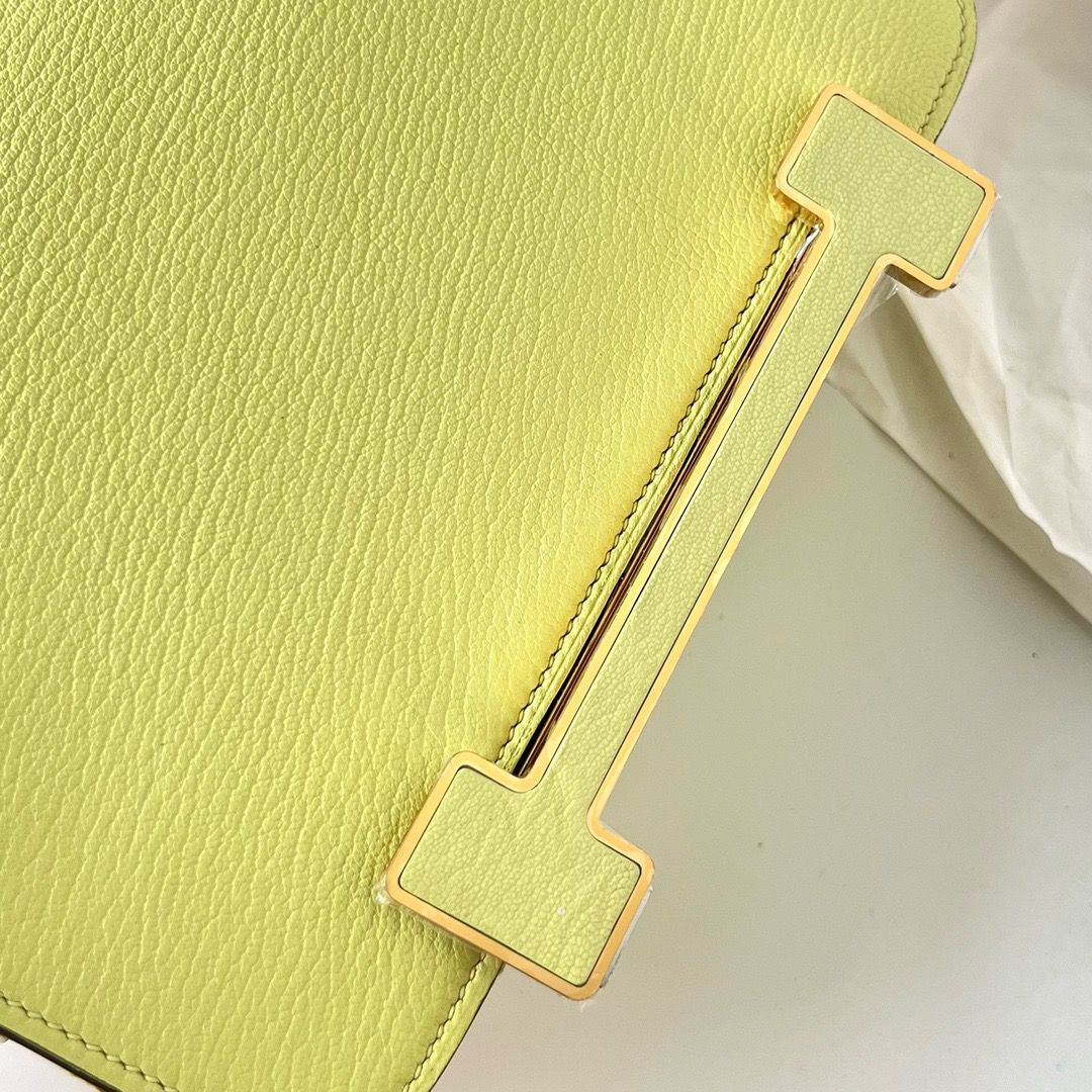 Hermes Geta Handmade Bag In Jaune Bourgeon Chevre Mysore Leather - Image 4