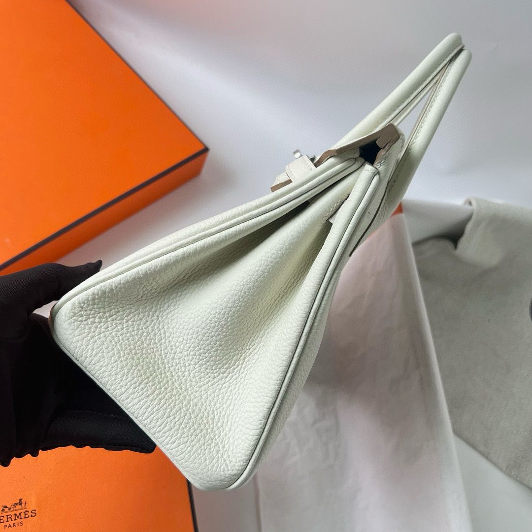 Hermes Birkin 25 Handmade Bag In Mushroom Clemence Leather - Image 6