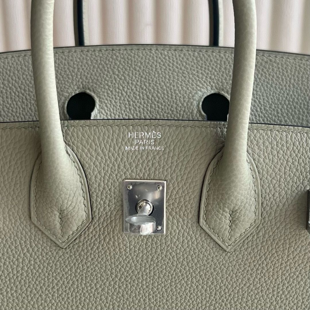 Hermes Birkin 25 Retourne Handmade Bag in Sauge Clemence Leather - Image 4