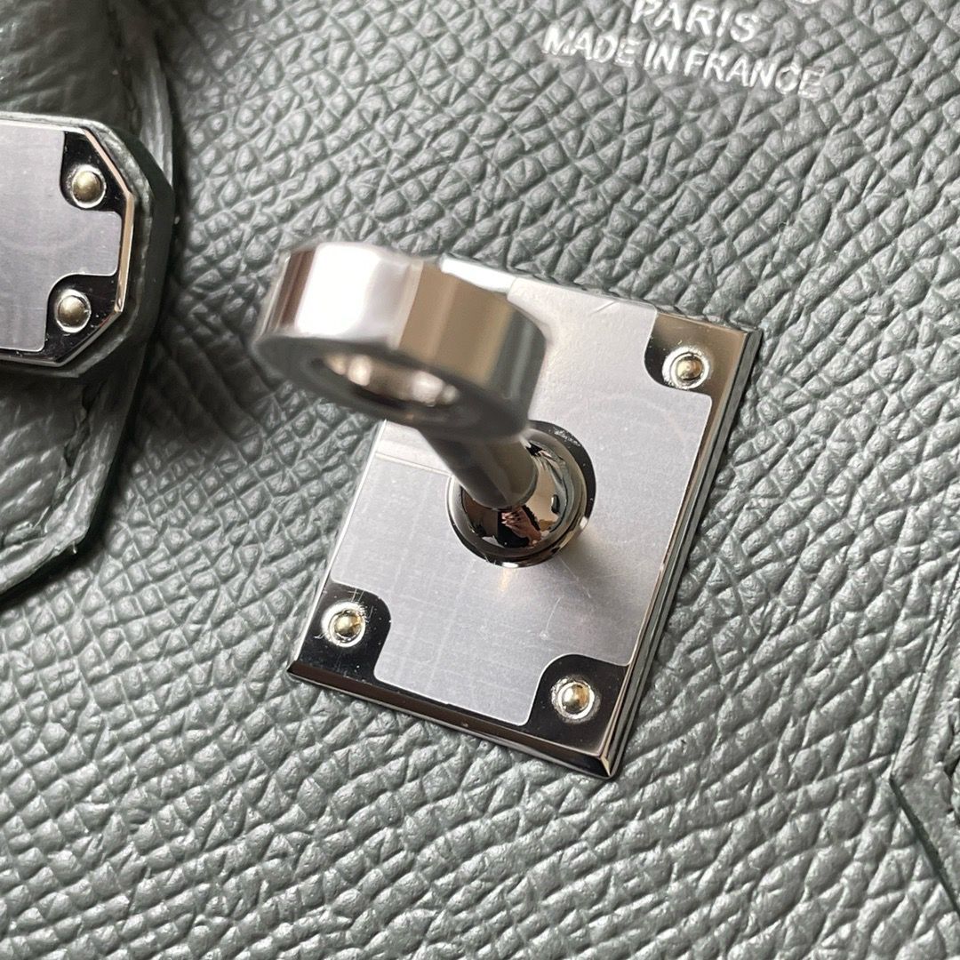 Hermes Birkin 25 Sellier Handmade Bag In Vert Amanda Epsom Calfskin - Image 9