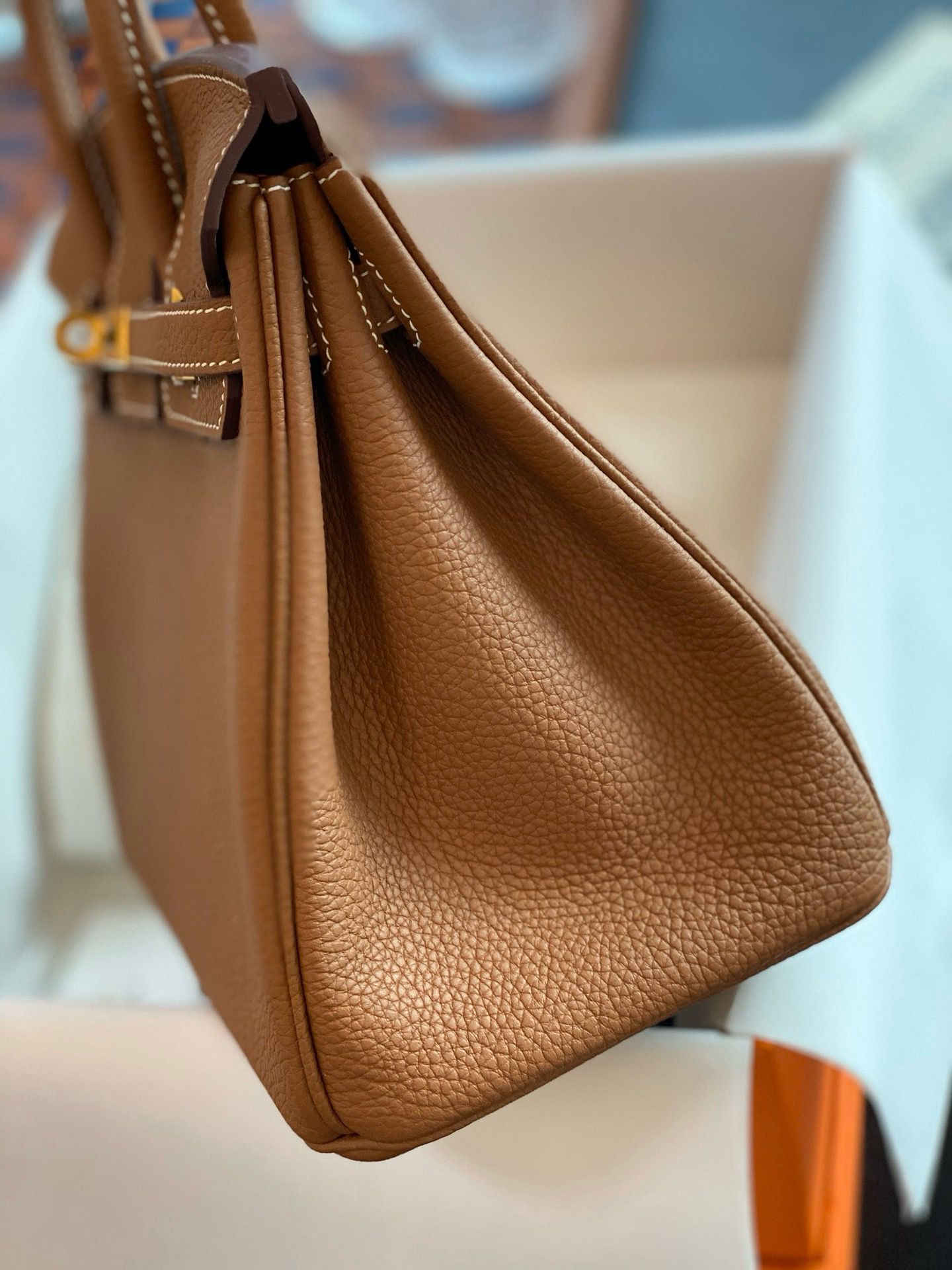 Hermes Birkin 25 Retourne Handmade Bag in Gold Togo Leather - Image 5