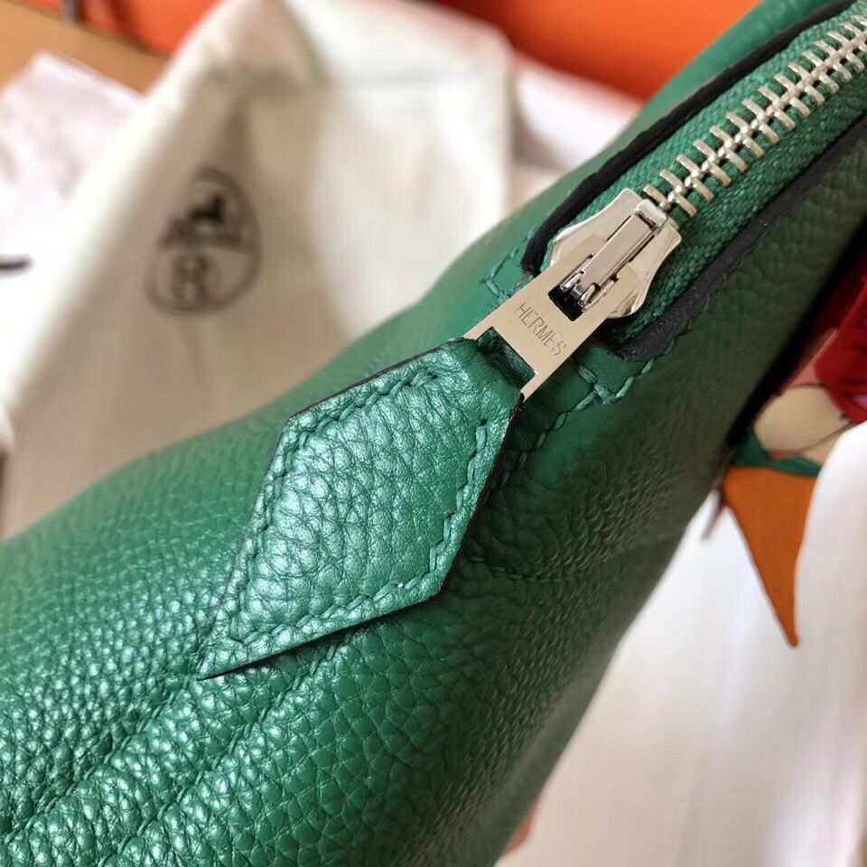 Hermes Bolide 31 Handmade Bag In Vert Vertigo Clemence Leather - Image 4