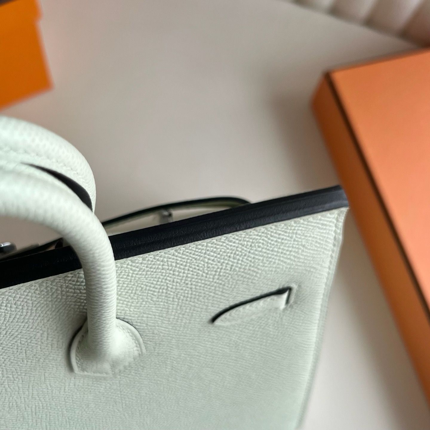 Hermes Birkin 25 Sellier Handmade Bag in Vert Fizz Epsom Calfskin - Image 8