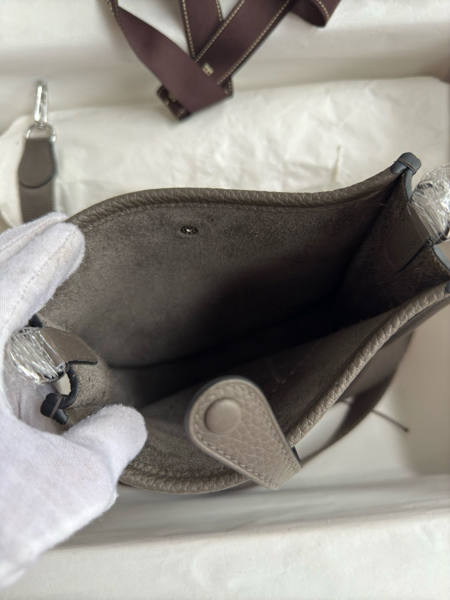 Hermes Evelyne Mini Handmade Bag in Etain Clemence Leather - Image 10