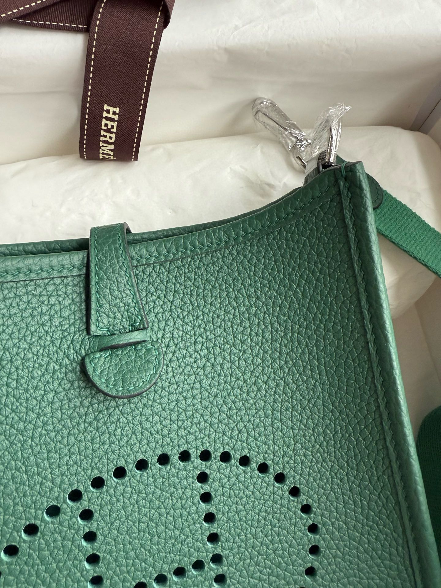 Hermes Evelyne Mini Handmade Bag in Malachite Clemence Leather - Image 5