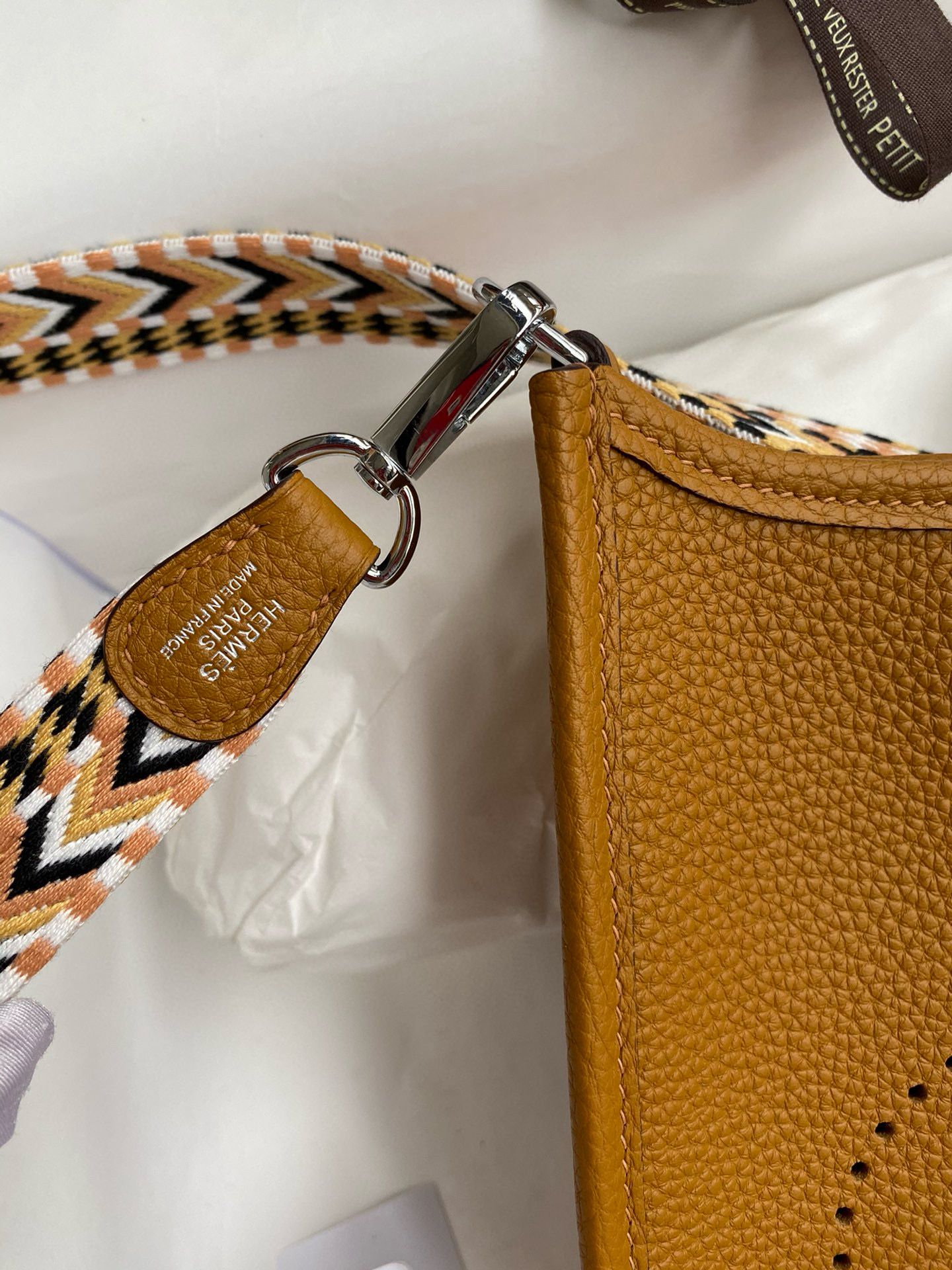 Hermes Evelyne Mini Handmade Bag in Sesame Clemence Leather - Image 6