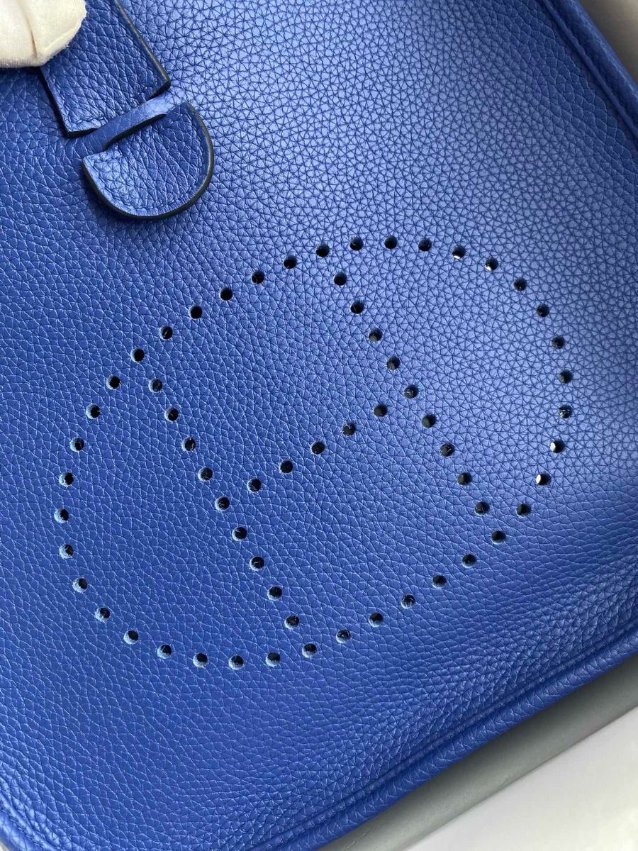 Hermes Evelyne III PM 29 Handmade Bag in Blue Electric Clemence Leather - Image 9