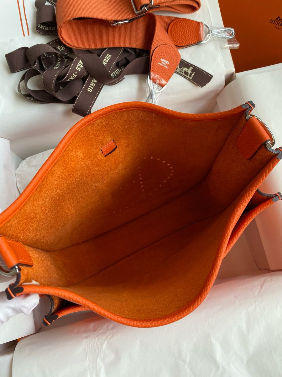 Hermes Evelyne III PM 29 Handmade Bag in Orange Clemence Leather - Image 7