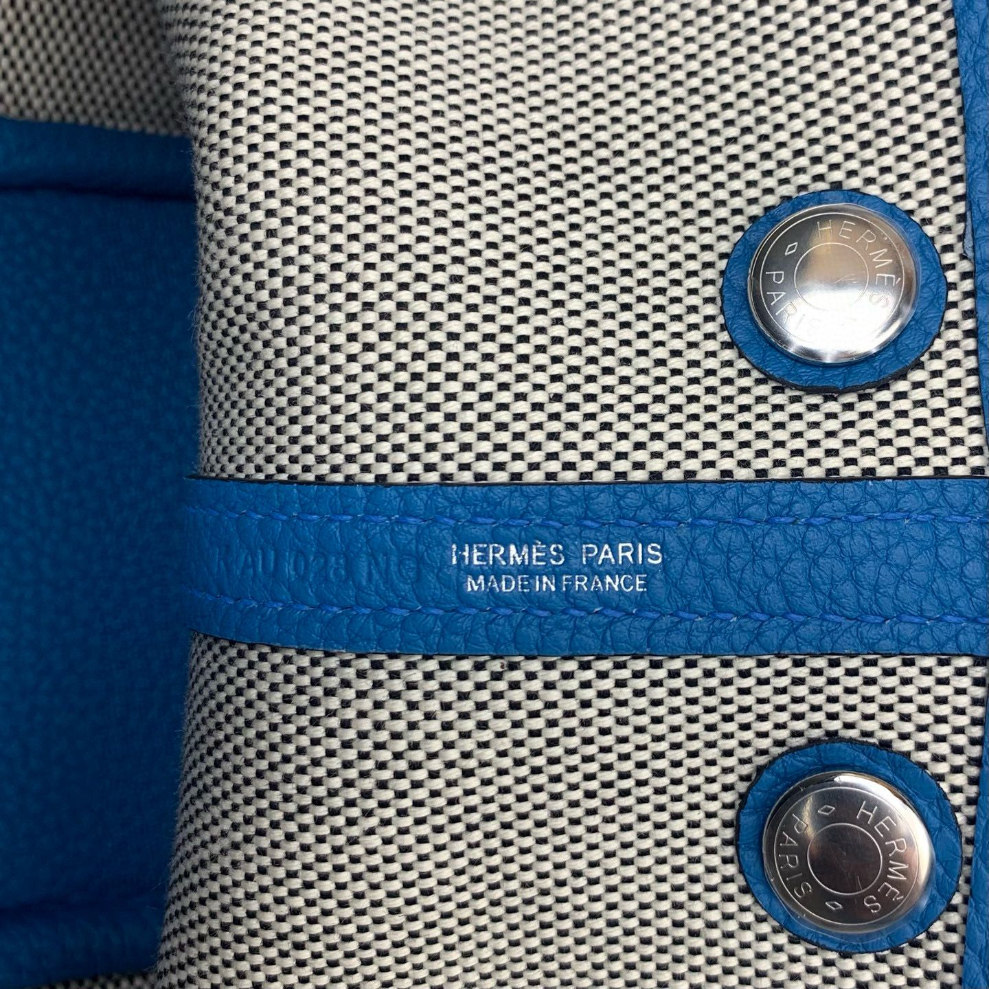 Hermes Neo Garden Party 23 Bag in Canvas and Blue Negonda Calfskin - Image 5