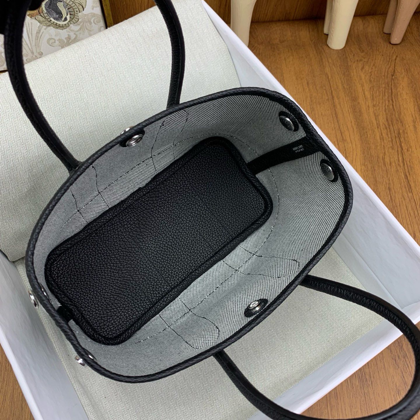 Hermes Neo Garden Party 23 Bag in Canvas and Black Negonda Calfskin - Image 4