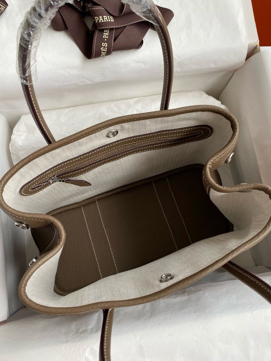 Hermes Garden Party 30 Handmade Bag in Taupe Clemence Leather - Image 8