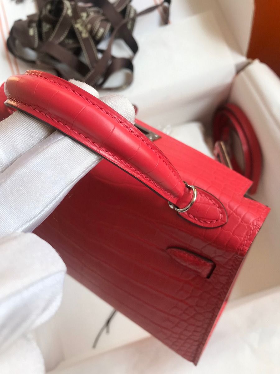 Hermes Kelly Mini II Sellier Handmade Bag In Rose Extreme Matte Alligator Leather - Image 8