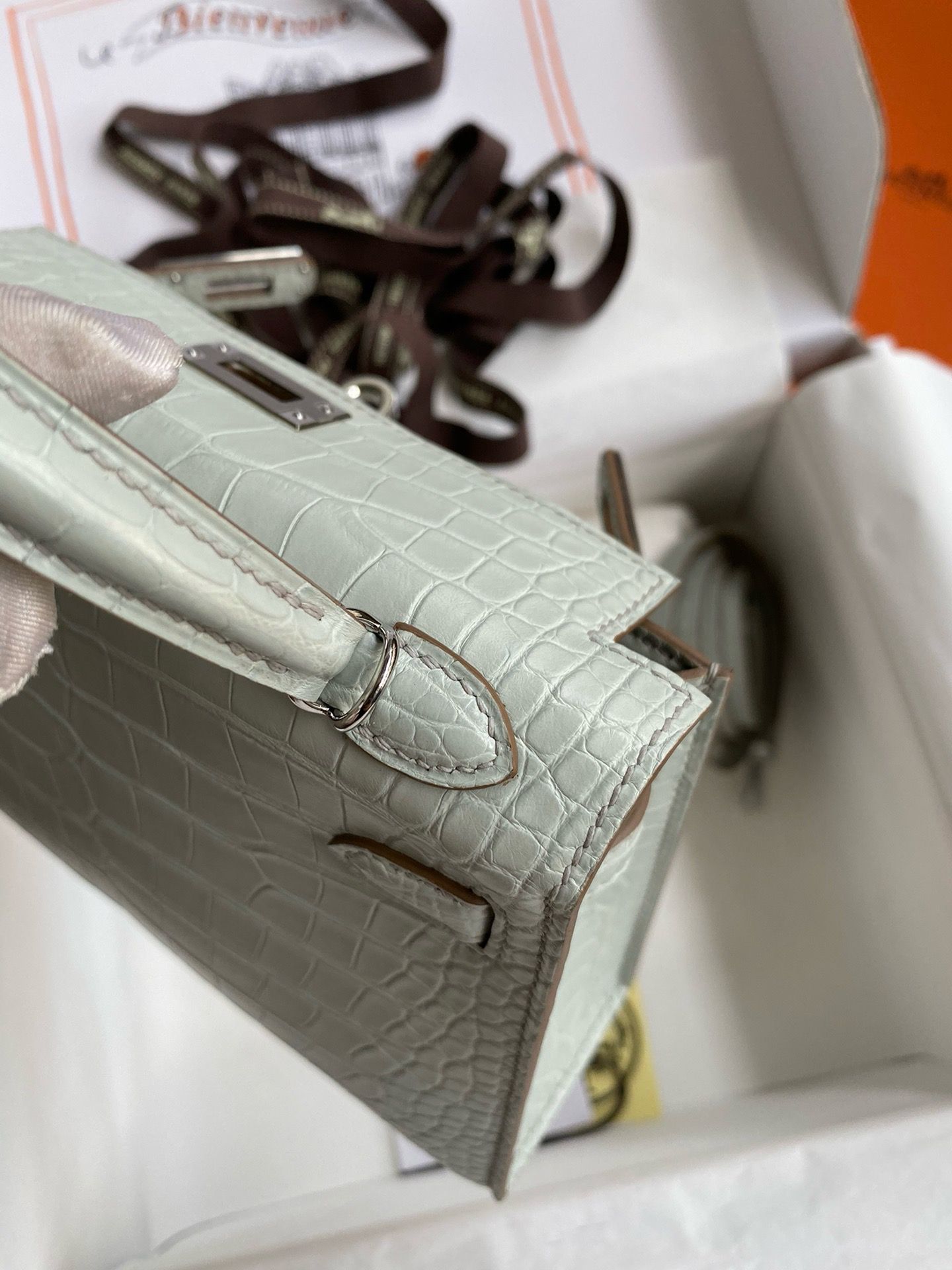 Hermes Kelly Mini II Sellier Handmade Bag In Gris Neve Matte Alligator Leather - Image 7