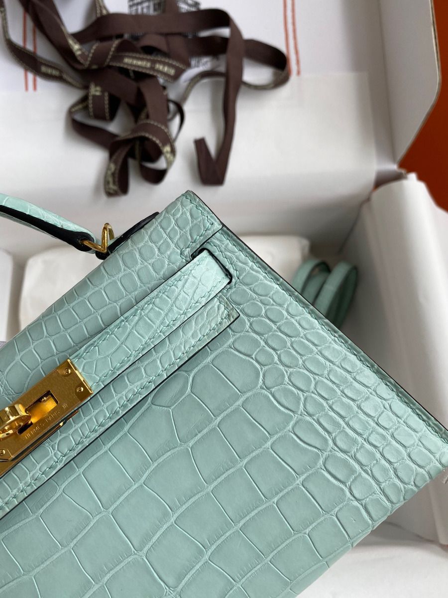Hermes Kelly Mini II Sellier Handmade Bag In Vert D'eau Matte Alligator Leather - Image 5
