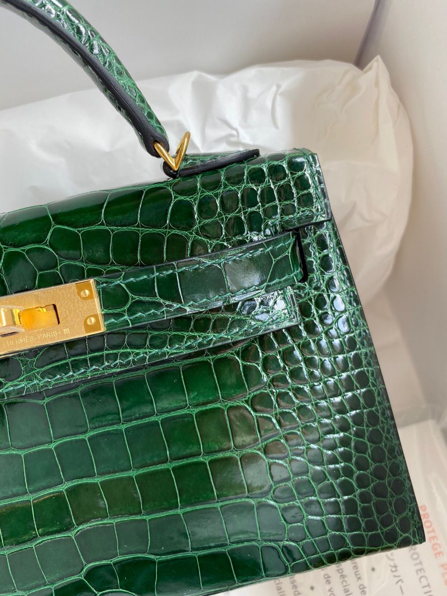 Hermes Kelly Mini II Sellier Handmade Bag In Malachite Shiny Alligator Leather - Image 4