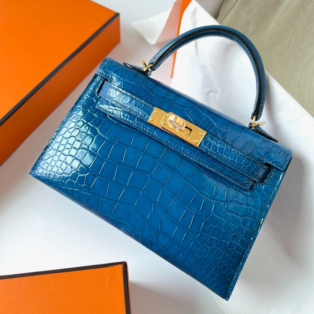 Hermes Kelly Mini II Sellier Handmade Bag in Mykonos Shiny Alligator Leather - Image 3