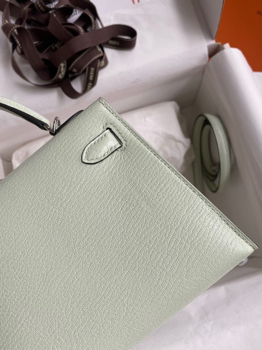 Hermes Kelly Mini II Sellier Handmade Bag In Vert Fizz Chevre Mysore Leather - Image 10