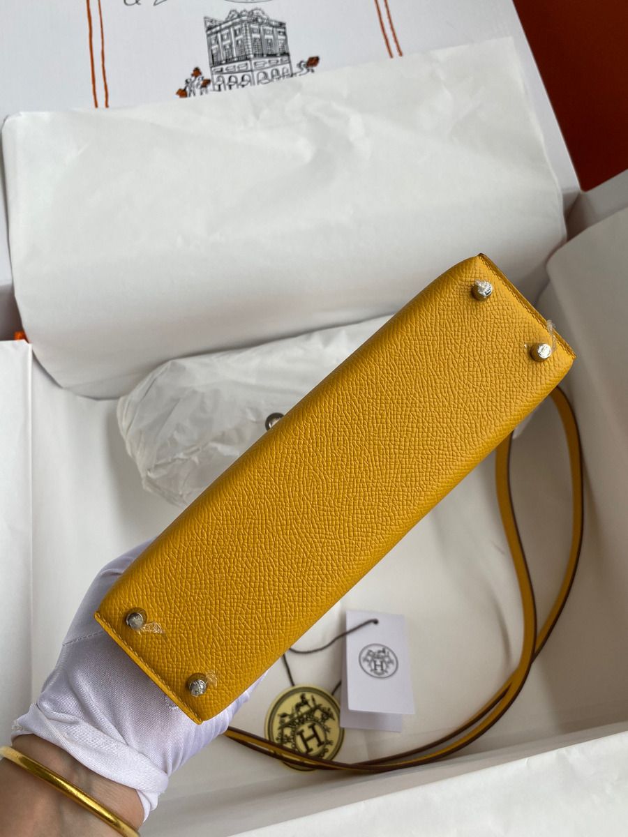Hermes Kelly Mini II Sellier Handmade Bag In Jaune Ambre Epsom Calfskin - Image 4
