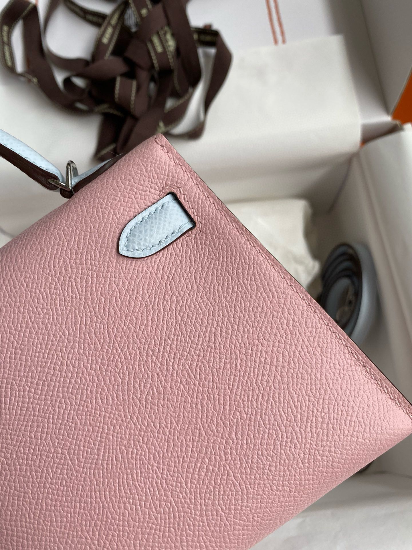 Hermes Kelly Mini II Sellier Bicolor Handmade Bag in Rose Sakura and Blue Brume Epsom Calfskin - Image 6