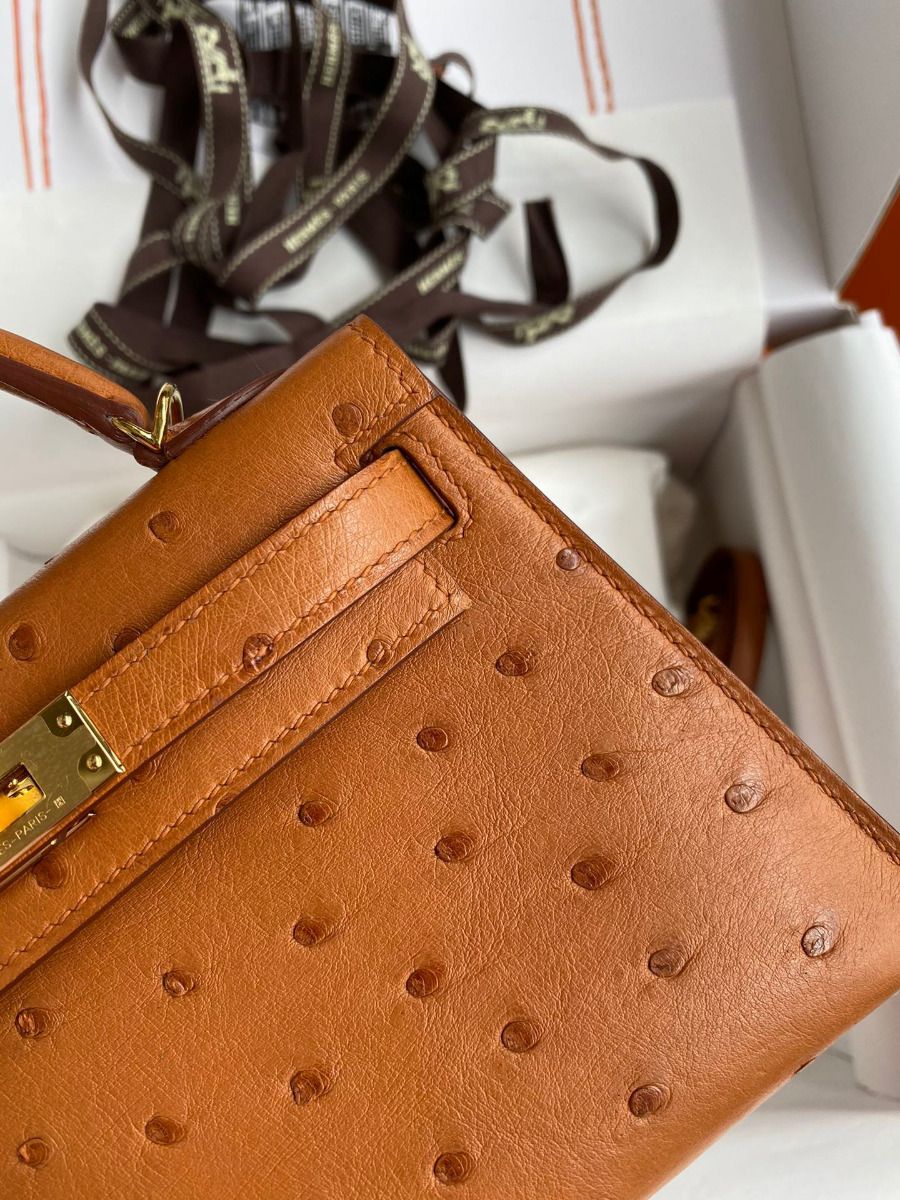 Hermes Kelly Mini II Sellier Handmade Bag In Gold Ostrich Leather - Image 5