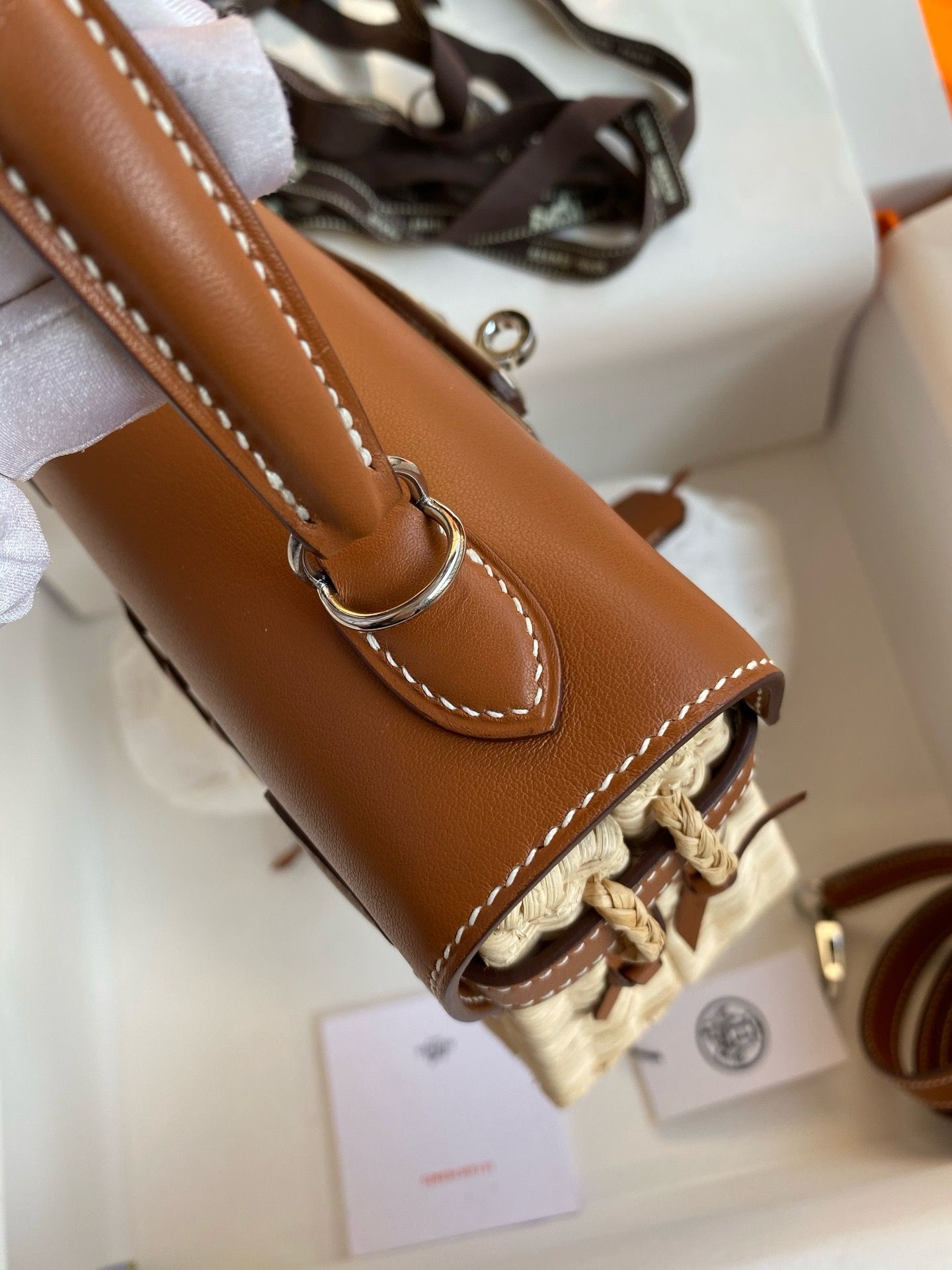 Hermes Picnic Kelly Mini 20 Bag in Wicker and Gold Calfskin - Image 3