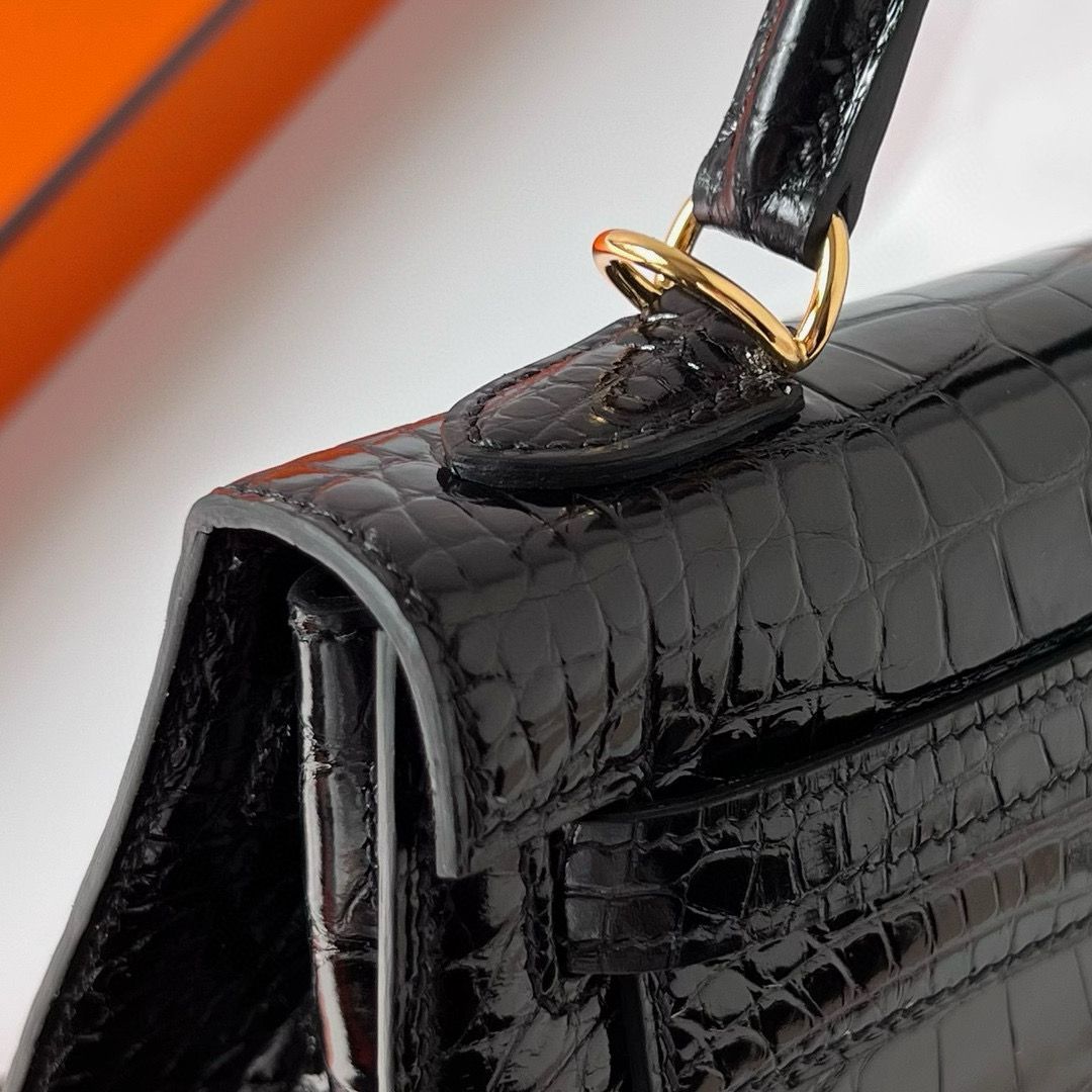 Hermes Kelly 25 Sellier Handmade Bag in Black Shiny Alligator Leather - Image 7