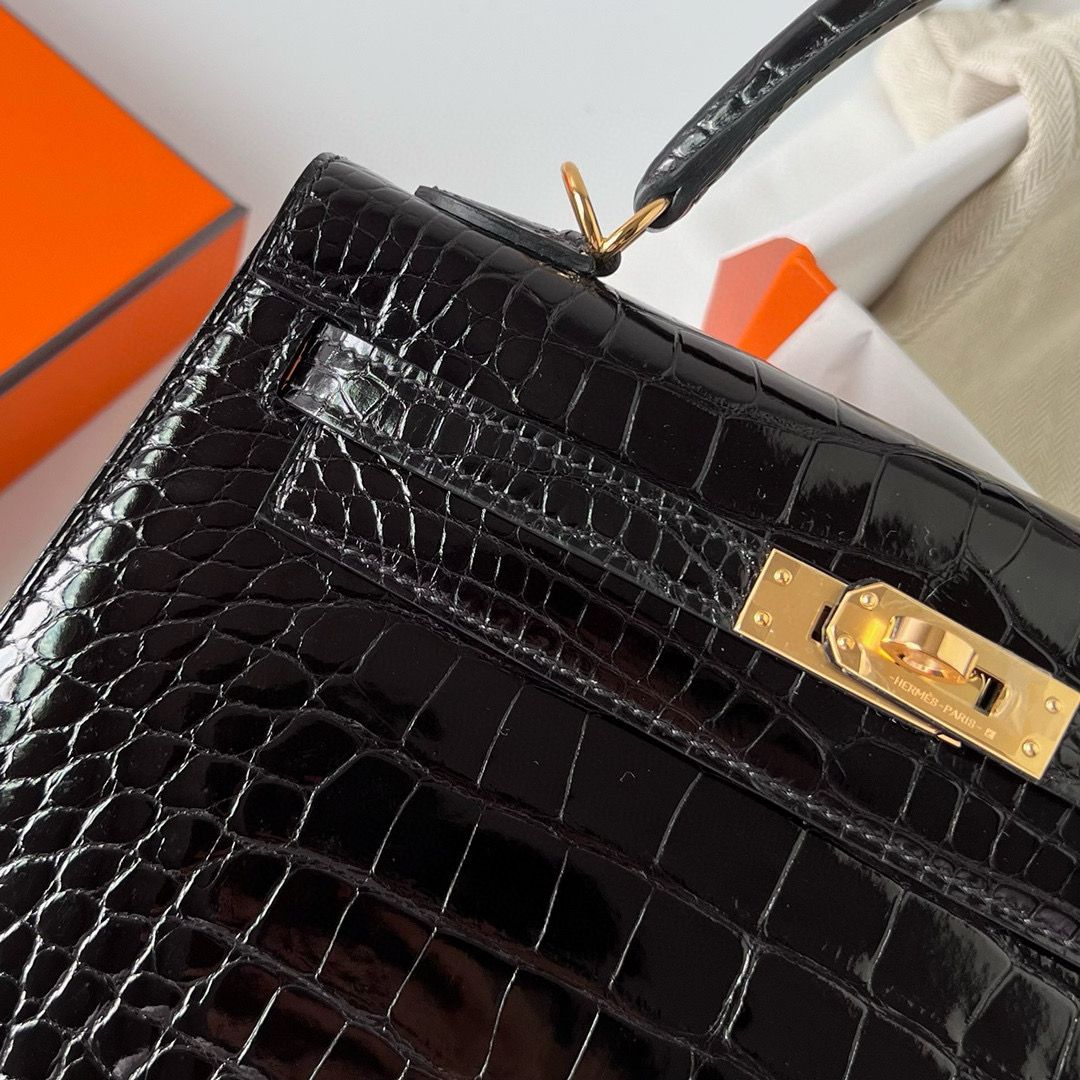 Hermes Kelly 25 Sellier Handmade Bag in Black Shiny Alligator Leather - Image 8