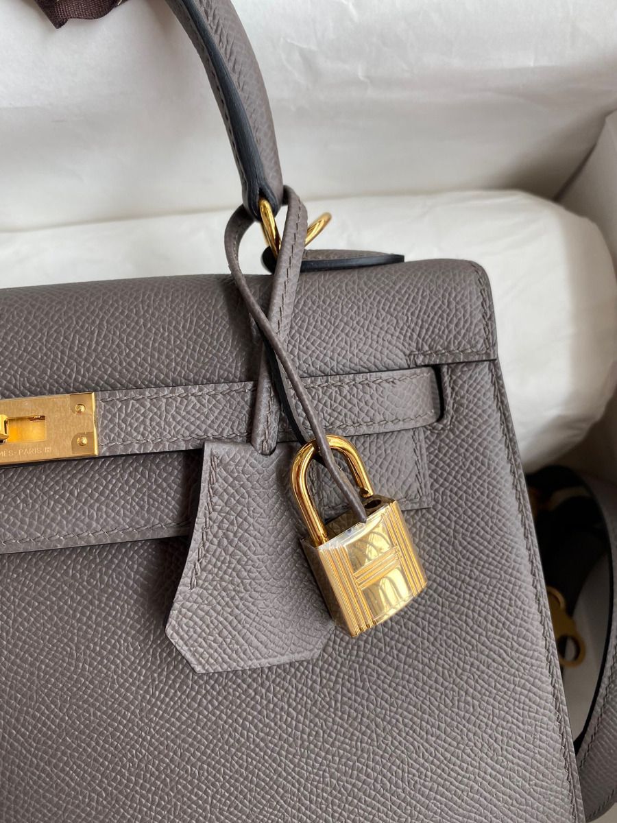 Hermes Kelly Sellier 25 Handmade Bag In Etain Epsom Calfskin - Image 4