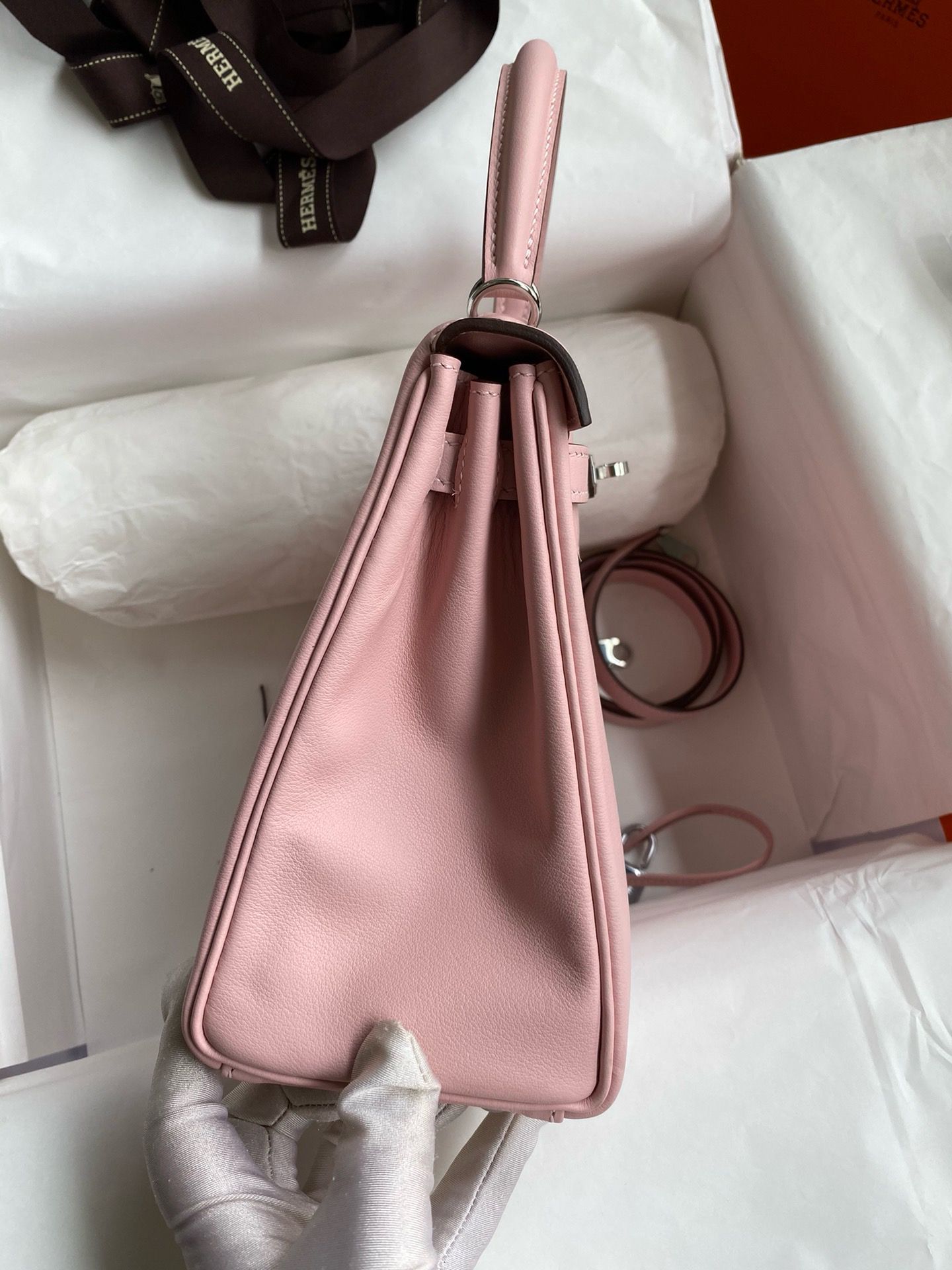 Hermes Kelly Retourne 25 Handmade Bag In Rose Sakura Swift Calfskin - Image 6