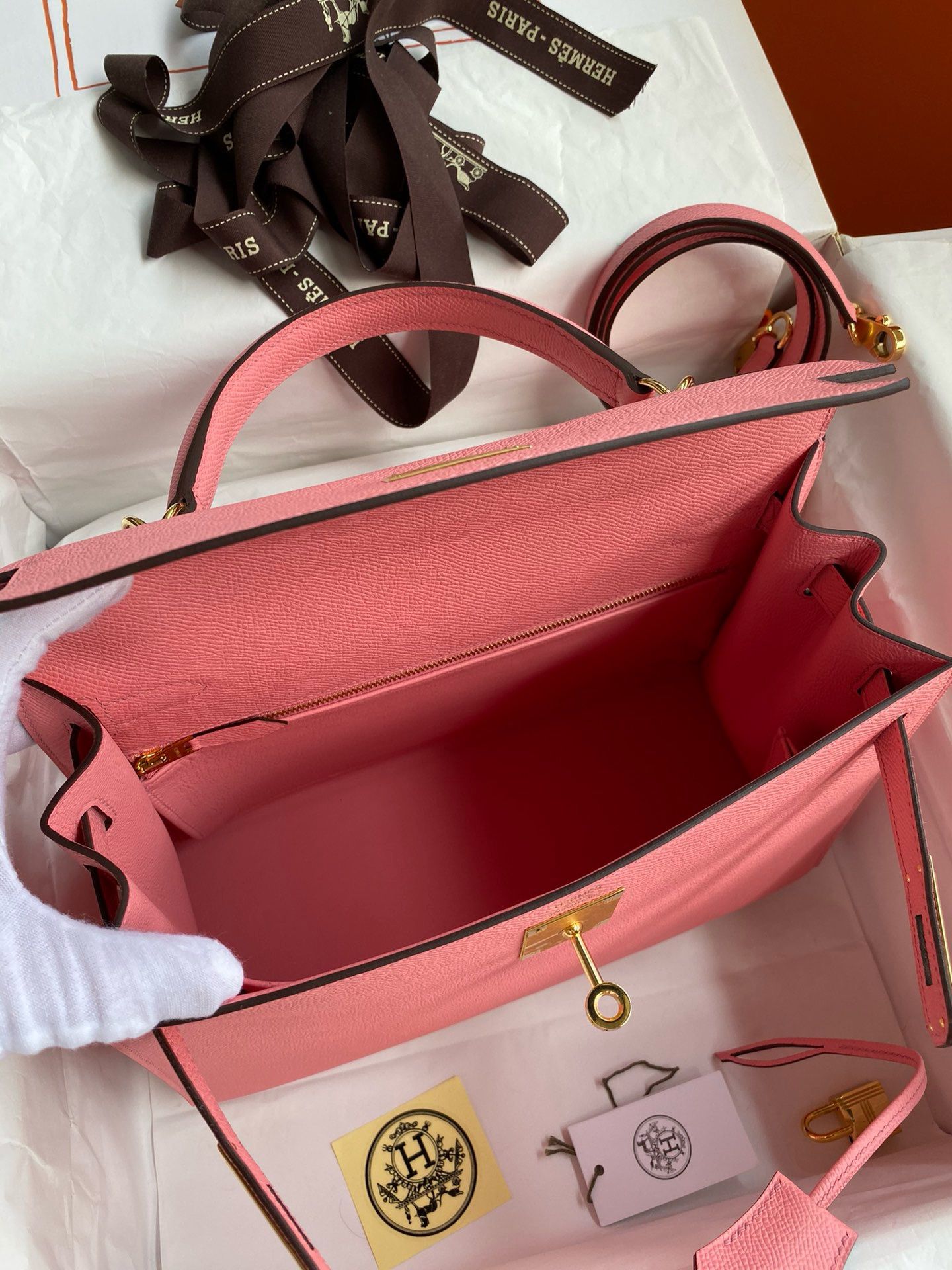 Hermes Kelly Sellier 32 Handmade Bag In Rose Confetti Epsom Calfskin - Image 9