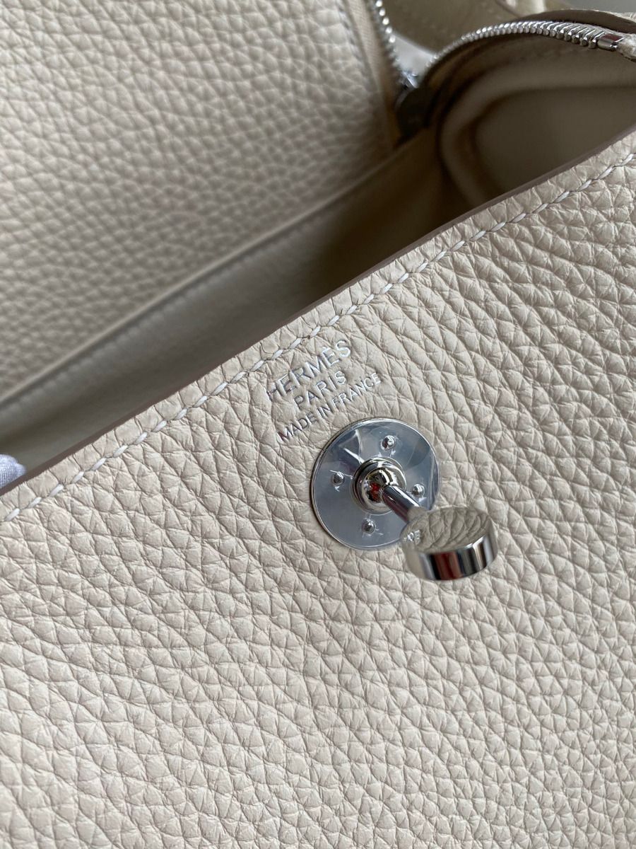 Hermes Mini Lindy Handmade Bag In Craie Clemence Leather - Image 8
