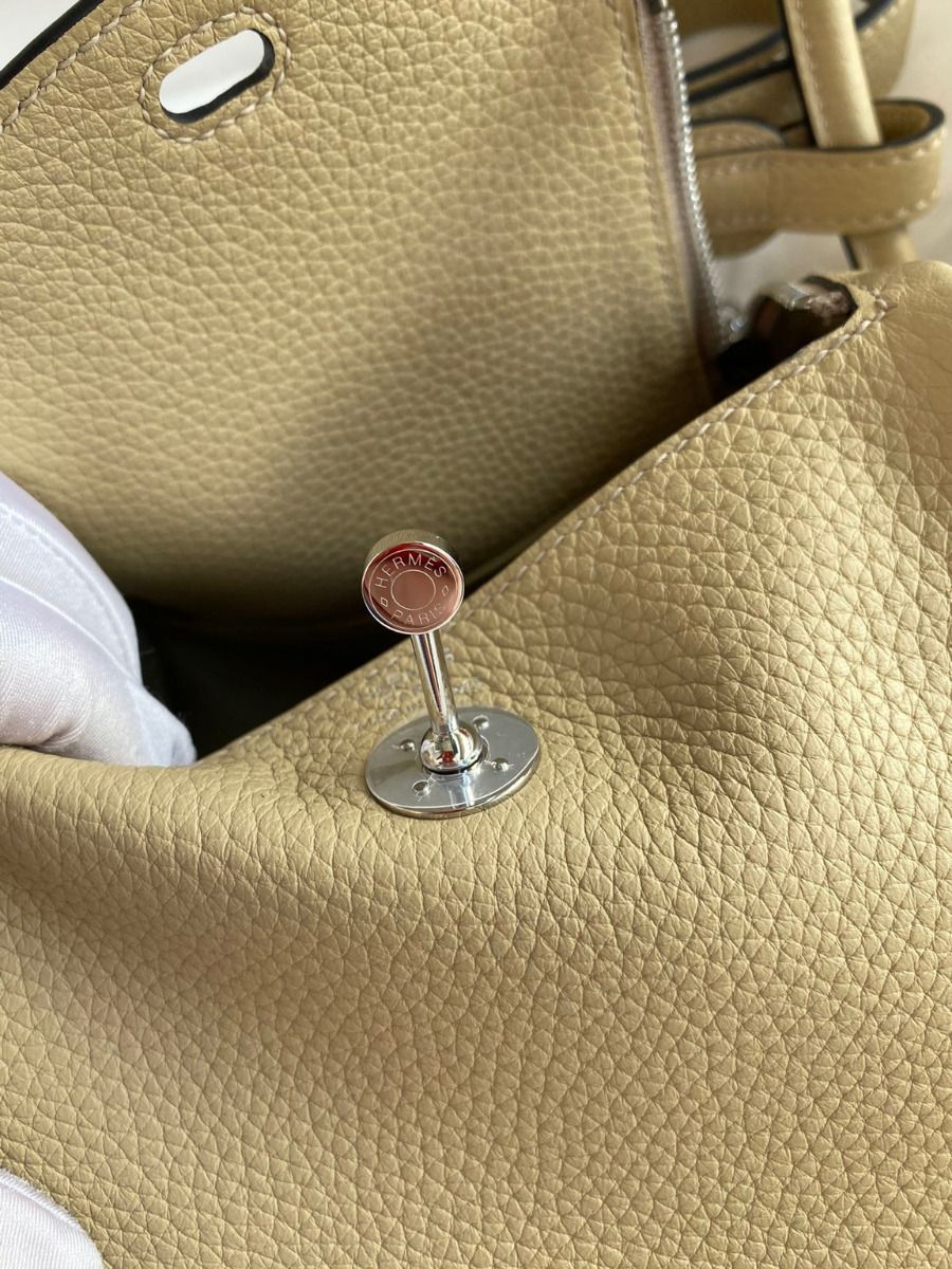 Hermes Mini Lindy Handmade Bag In Trench Clemence Leather - Image 10