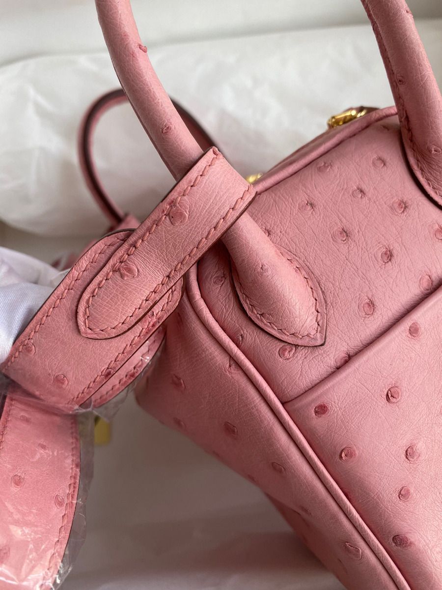Hermes Mini Lindy Handmade Bag In Rose Sakura Ostrich Leather - Image 5