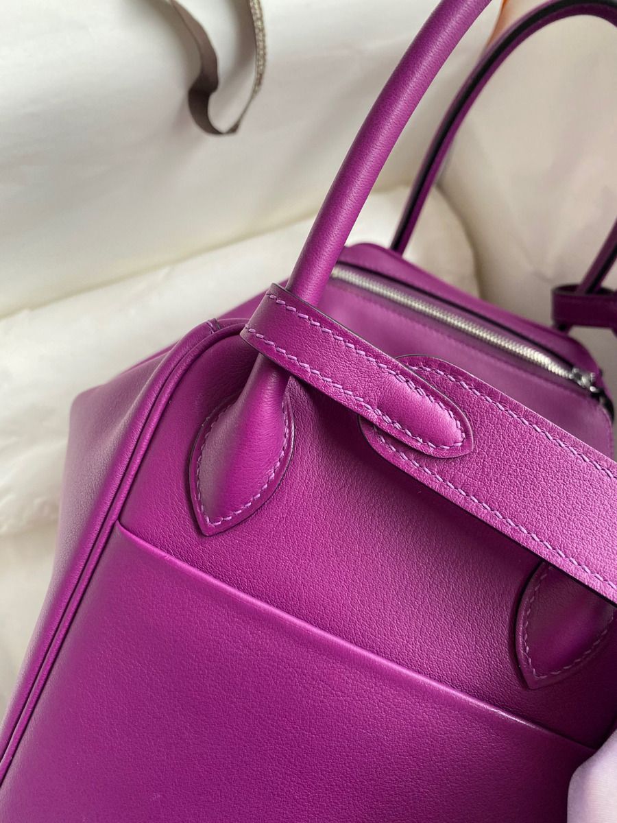 Hermes Lindy 26 Handmade Bag In Anemone Swift Calfskin - Image 5