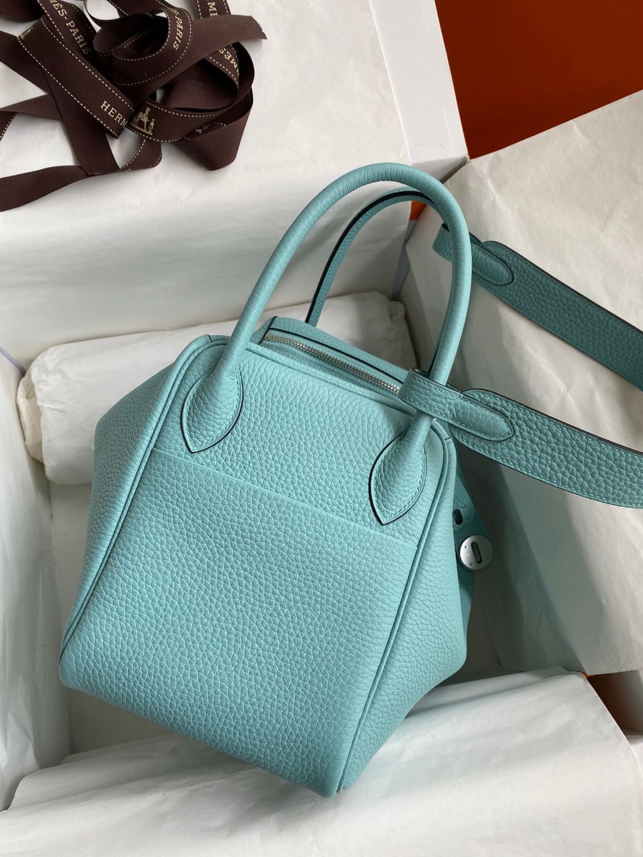 Hermes Lindy 30 Handmade Bag In Blue Atoll Clemence Leather - Image 3