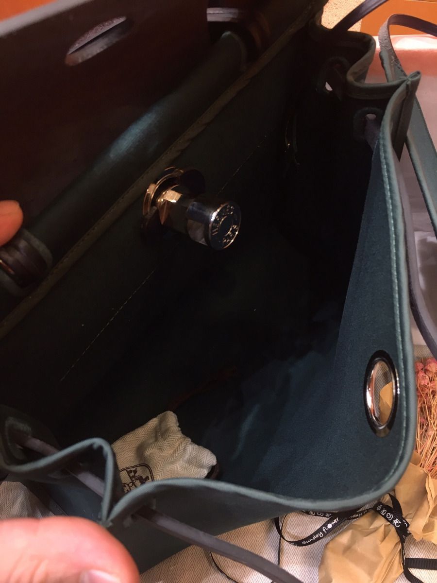 Hermes Herbag Zip 31cm Bag In Navy And Green - Image 10