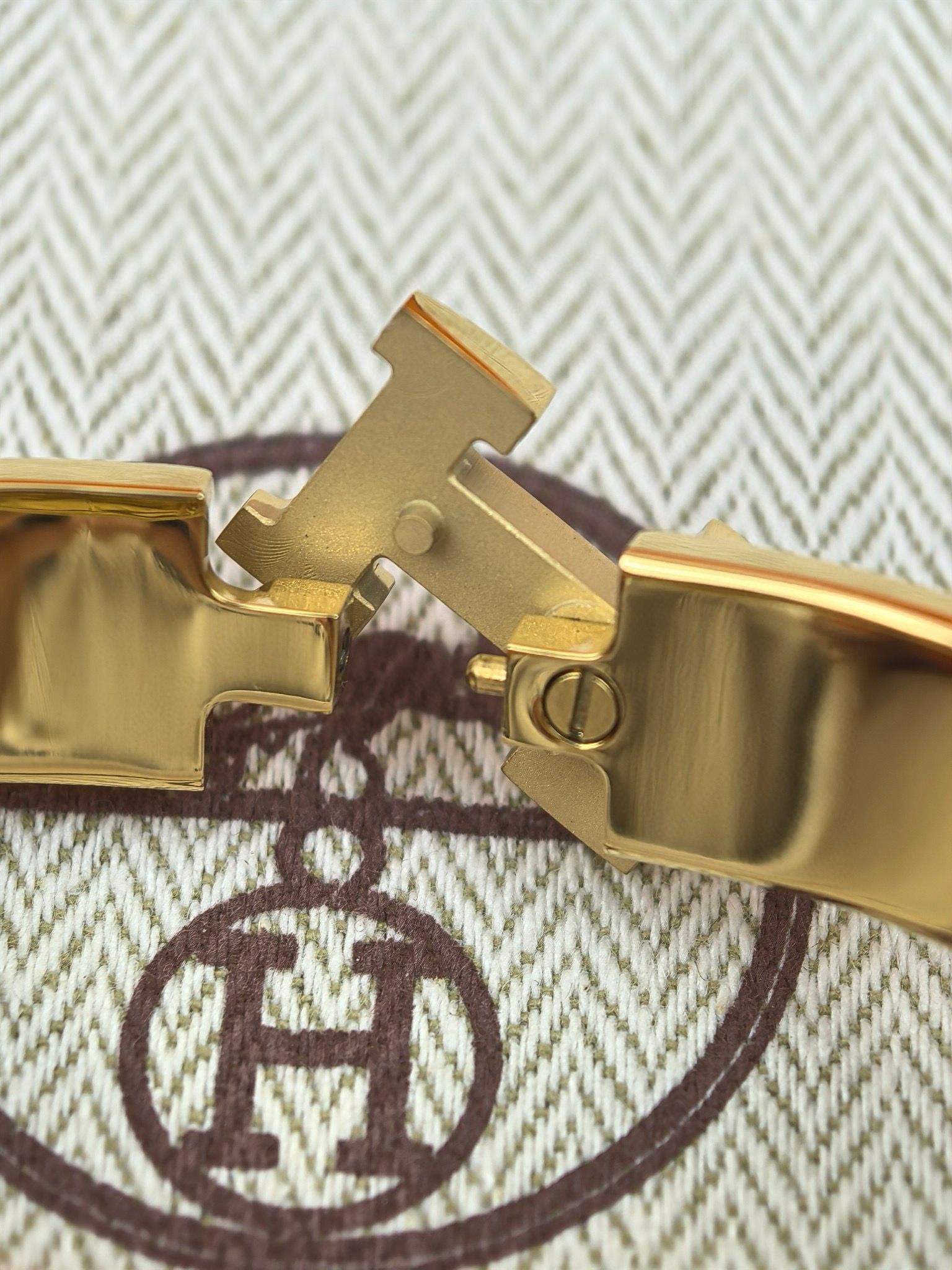 Hermes Cream Enamel Clic H Bracelet - Image 8