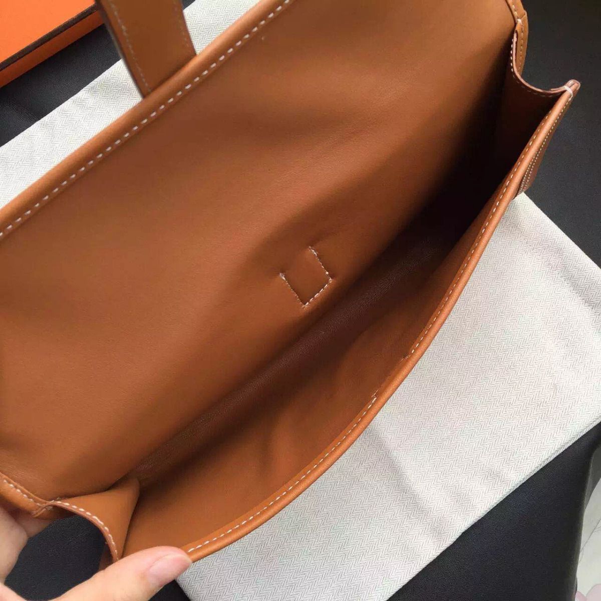 Hermes Jige Elan 29 Clutch In Gold Swift Calfskin - Image 6