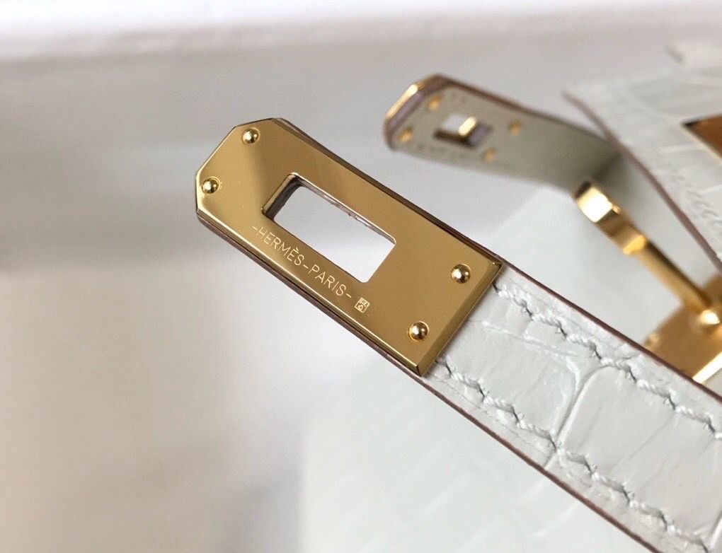 Hermes Kelly Mini II Bag In Beton Embossed Crocodile Leather - Image 6