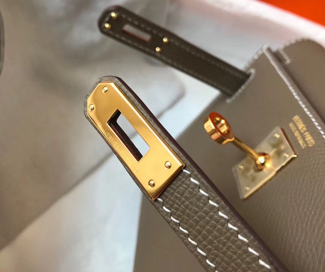 Hermes Kelly Mini II Bag In Taupe Grey Epsom Leather GHW - Image 7