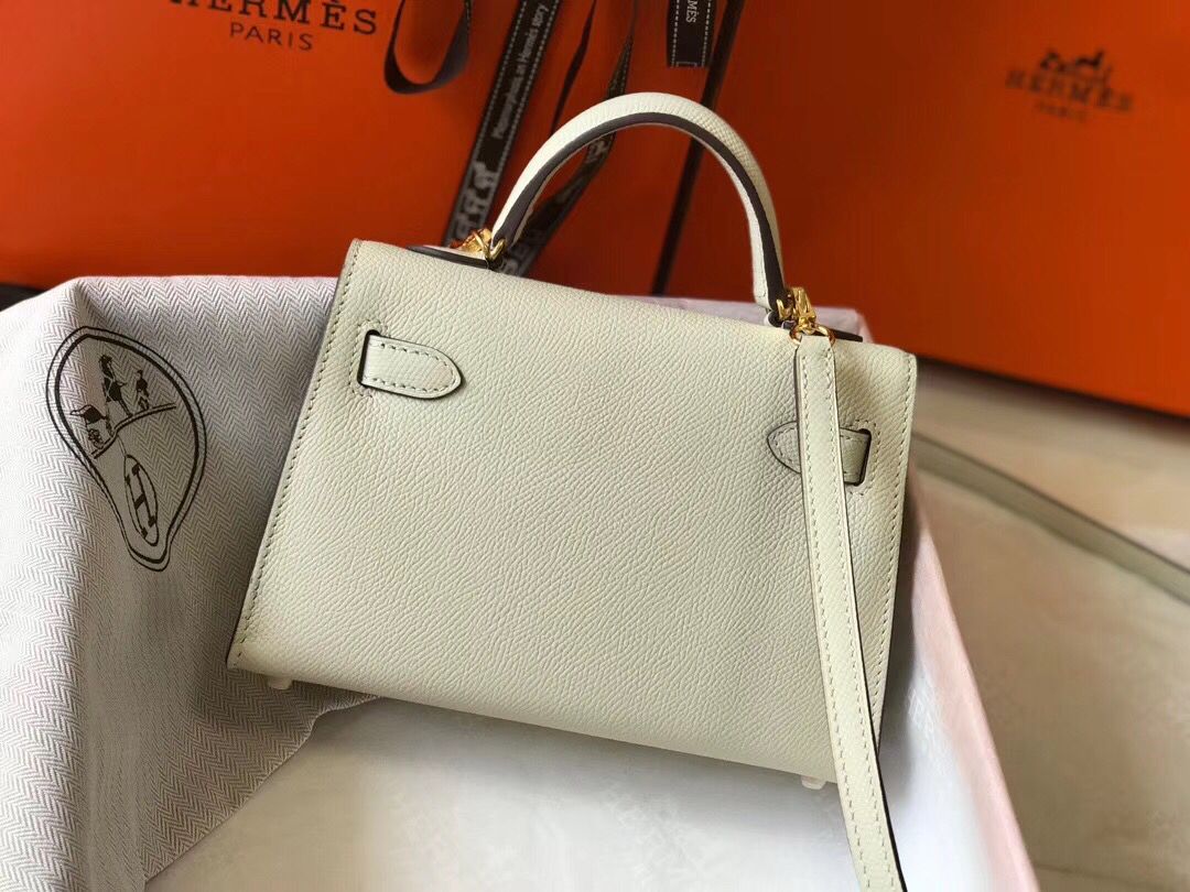 Hermes Kelly Mini II Bag In White Epsom Leather GHW - Image 3